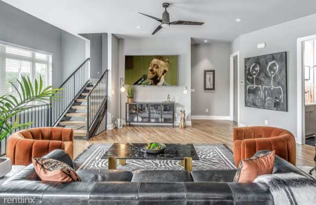 1000 Trinity Ln Gallery 2