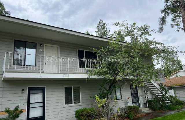 1 bedroom, 1 bathroom apartment w/ great location photos photos