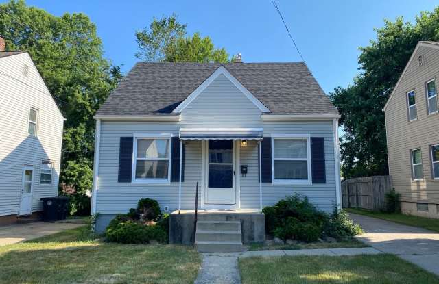 927 Davies Ave photos photos