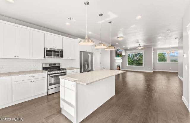 10374 S Sage Canal Way - 10374 S Sage Canal Way, Sandy, UT 84070