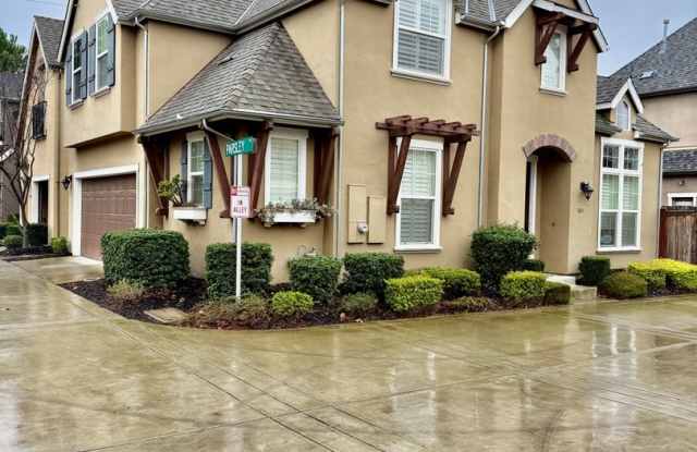 3 bed plus den patio home photos photos 3 bed plus den patio home photos photos