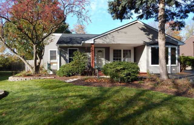 1985 Navarone Drive photos photos