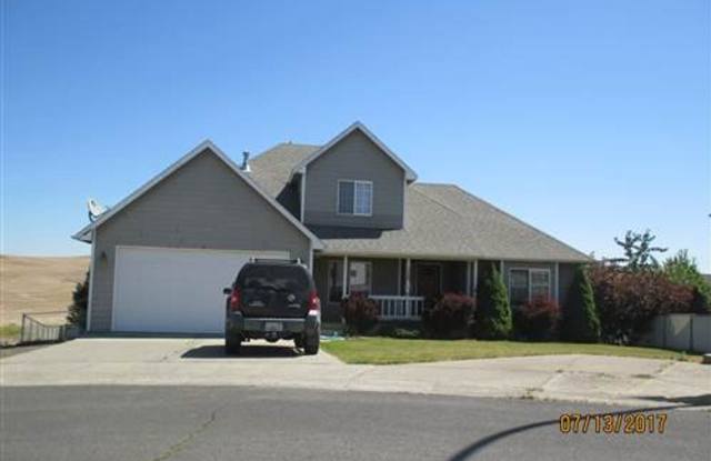 2520 NW Parr Drive - 2520 Northwest Parr Drive, Pullman, WA 99163