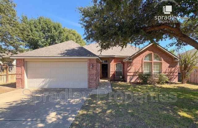 2318 Kingsbury Dr Gallery 1
