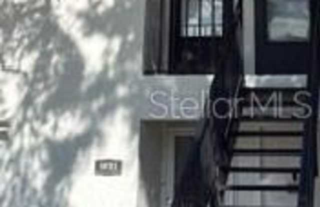 3802 N OAK Drive Gallery 4