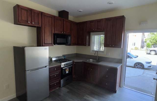 11813 Main Street photos photos