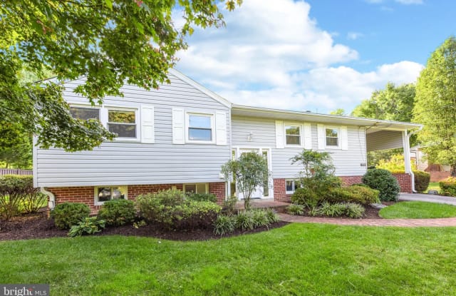 8506 WAGON WHEEL ROAD - 8506 Wagon Wheel Road, Mount Vernon, VA 22309