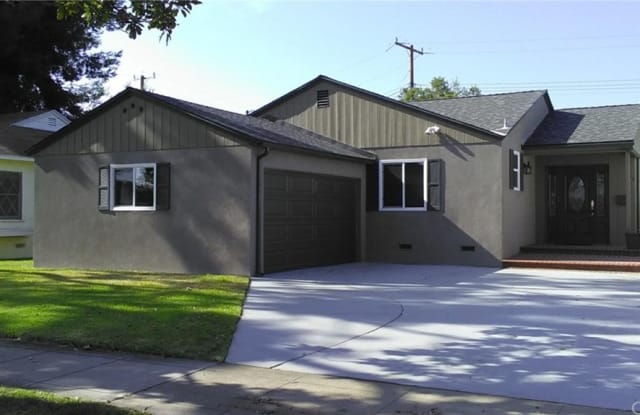 313 E Lomita Avenue - 313 East Lomita Avenue, Orange, CA 92867