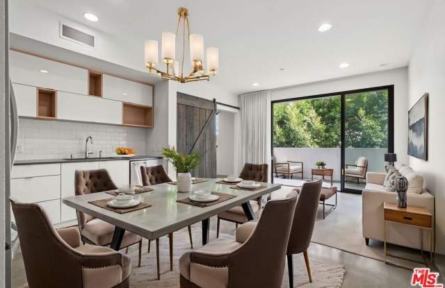 4044 Redwood Ave - 4044 Redwood Avenue, Los Angeles, CA 90066
