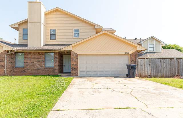 3 Bed 2 Bath in OKC! - 7018 Northwest 90th Street, Oklahoma City, OK 73132