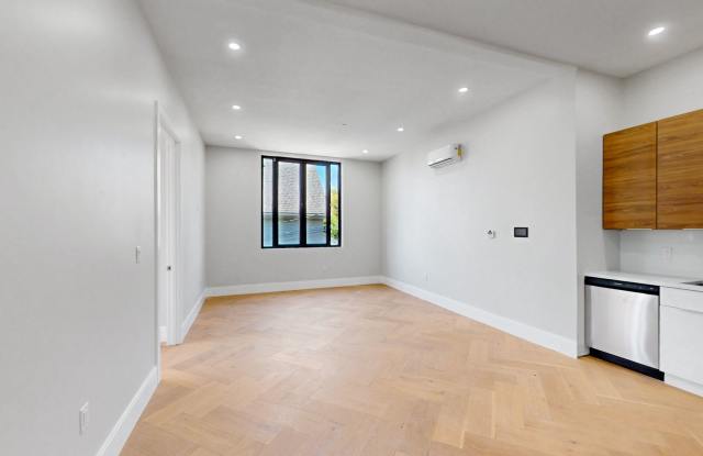 Spacious modern 2 bed in Newton available NOW! Gallery 3