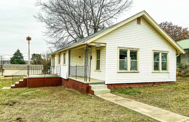 Charming 2 Bed, 1 Bath Home with Modern Kitchen photos photos Charming 2 Bed, 1 Bath Home with Modern Kitchen photos photos