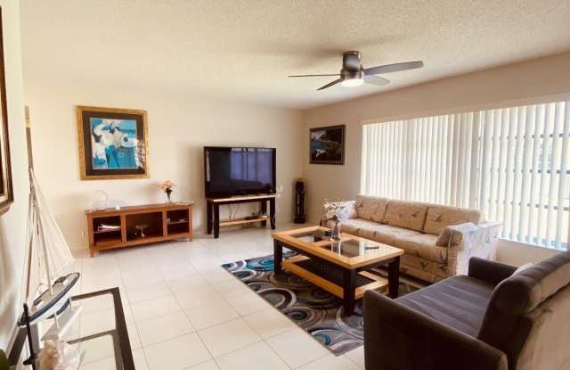 5126 Lakefront Boulevard Gallery 3
