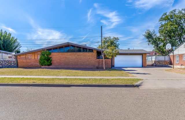 Home For Rent - Nicely Kept Single Story Eastside Home In Quiet Neighborhood! - 3313 Cork Drive, El Paso, TX 79925