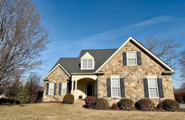 Beautiful 4 Bedroom Home in Still Meadow photos photos