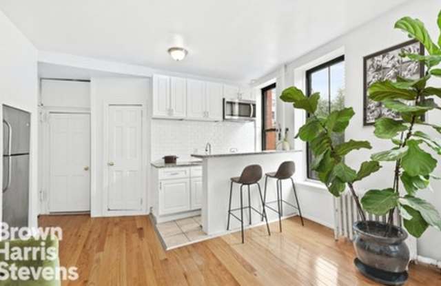 328 West 12th Street Gallery 2
