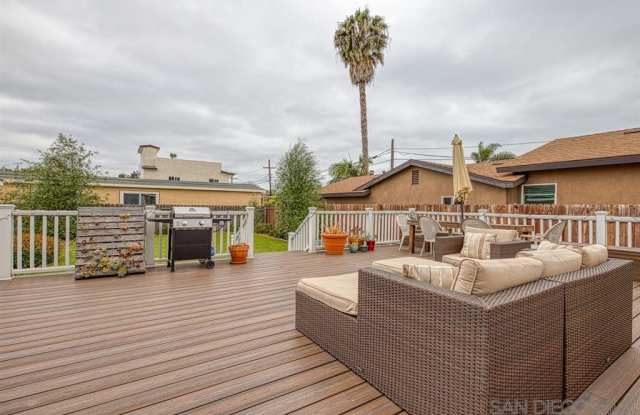 4811 Gardena Ave. Gallery 4
