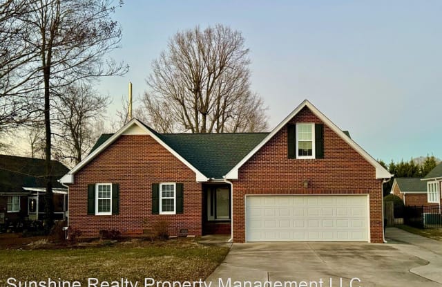 323 Westhampton Dr - 323 Westhampton Drive, Burlington, NC 27215