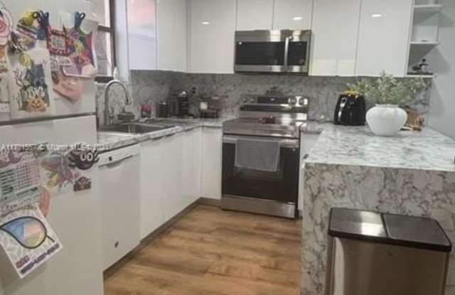 1101 SW 122nd Ave - 1101 Southwest 122nd Avenue, Tamiami, FL 33184