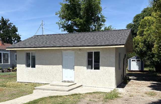 REDUCED!!!  Newly Remodeled 1 Bedroom 1 Bath Home in Dos Palos photos photos