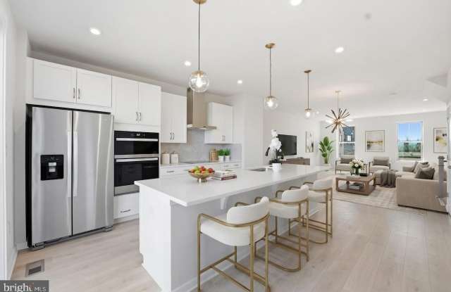 19712 SEPIA Square photos photos 19712 SEPIA Square photos photos