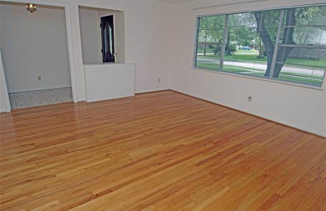 10715 Atwell Drive Gallery 4