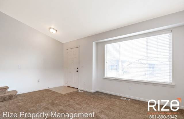 8354 South Holly Oak Dr Gallery 2