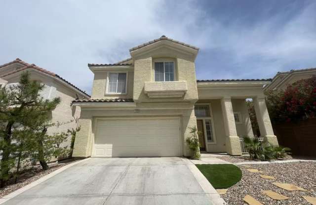 Nice two-story single-family property has 3 beds, 2.5 baths photos photos