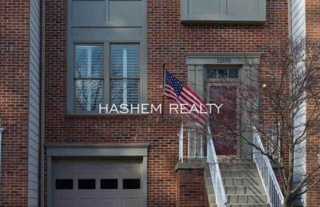 12192 Derriford Ct - 12192 Derriford Court, Lake Ridge, VA 22192