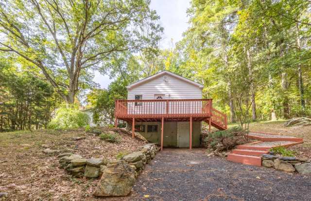 2 Bedroom Ranch with Scenic Setting photos photos