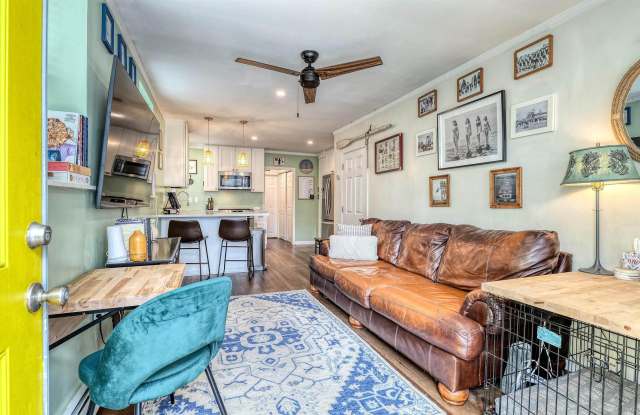 117 Newport Ct Gallery 3