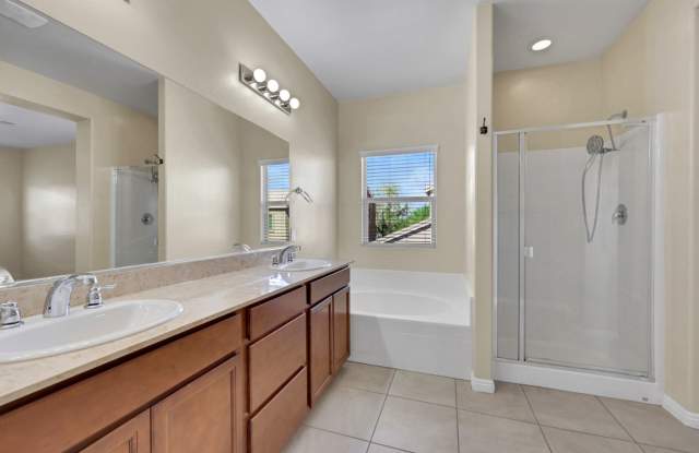 4 bedroom! Gallery 3