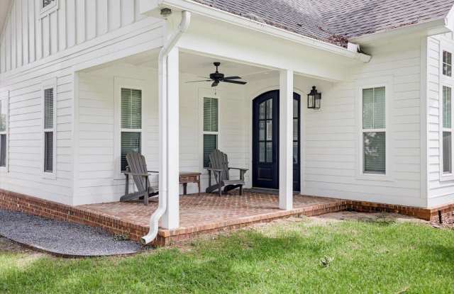 4052 Poets Trail Gallery 3