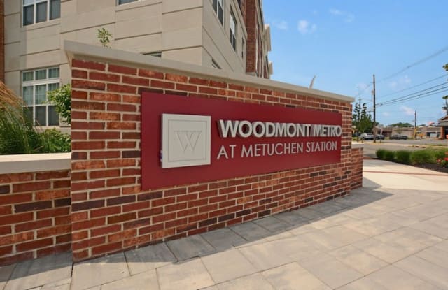 Woodmont Metro at Metuchen Station Gallery 3