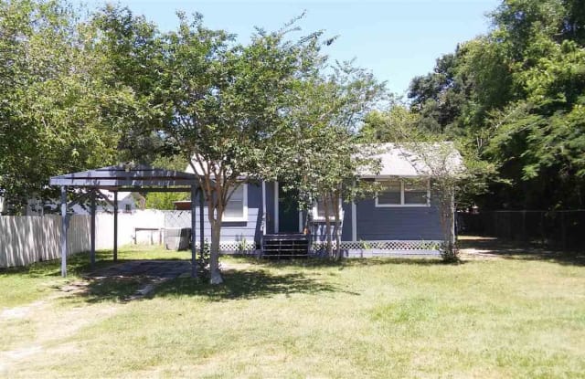 2024 GULF BEACH HWY - 2024 Gulf Beach Hwy, Warrington, FL 32507