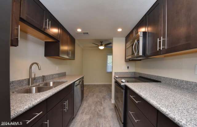 8067 E GLENROSA Avenue - 8067 East Glenrosa Avenue, Scottsdale, AZ 85251
