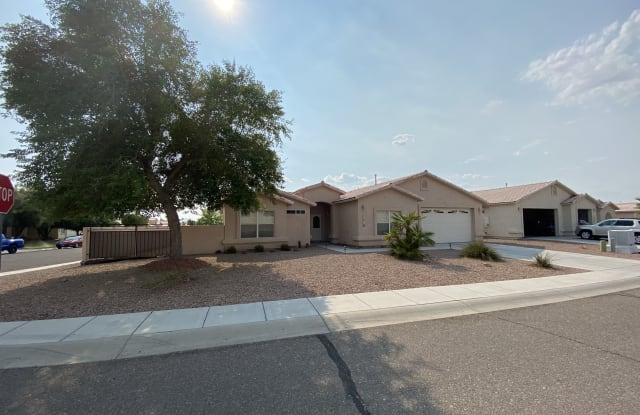 1968 E Pyramid Lake Dr - 1968 E Pyramid Lake Dr, Fort Mohave, AZ 86426