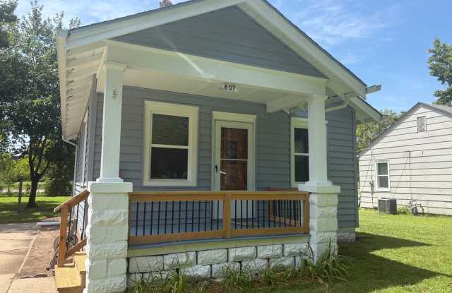 Cute 1 Bed 1 Bath photos photos