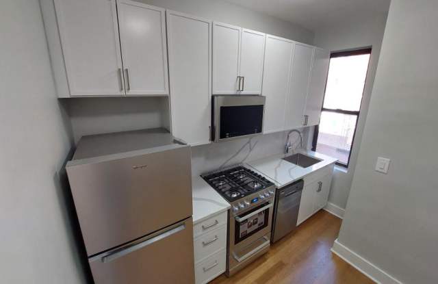 253 West 16th Street photos photos