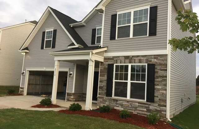 Room in 4 Bedroom Home in Denver NC Gallery 1