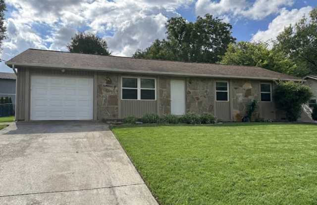 Unbeatable Convenience and Spotless Comfort on Roswell Road! photos photos