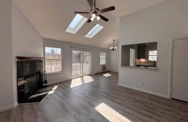 19 Lexington Hill photos photos