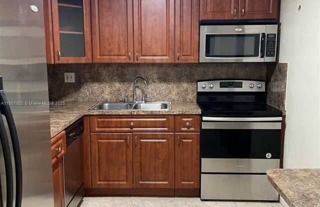 14150 SW 84th St photos photos