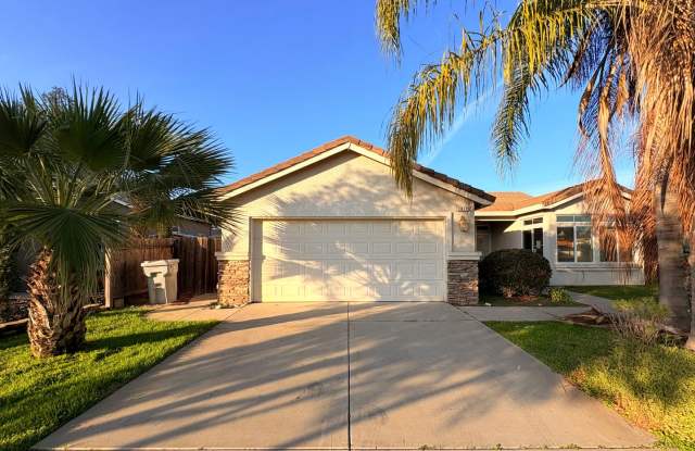 Single-Story 3-Bed Home with Private Beautiful Yard in Quiet Neighborhood photos photos