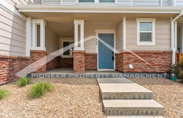 Charming Townhome with 1 Car Garage and Central A/C Gallery 3