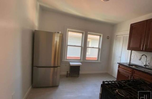 3815 FARRAGUT ROAD Gallery 1