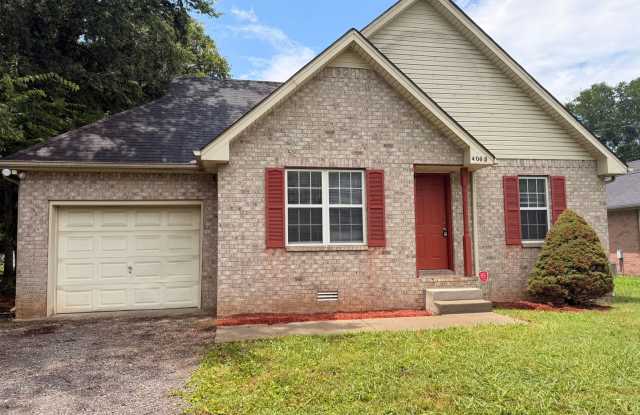 Move-In Ready! Fresh Updates, Fenced Backyard & Prime Smyrna Location! photos photos