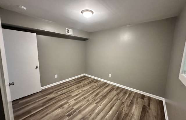 856 Coolbrook Rd #3 - 856 Coolbrook Road, Vinton, VA 24179 856 Coolbrook Rd #3 - 856 Coolbrook Road, Vinton, VA 24179