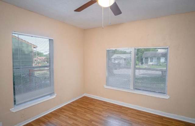 Happy and Convenient Home Near Downtown Gallery 4