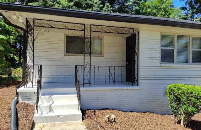 3610 Glenwood Road - 3610 Glenwood Road, Belvedere Park, GA 30032